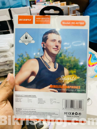 Recrsi RE-NY060 200 Hours Bluetooth Neckband